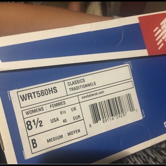 New balance. Considered chaos - Picture 2 of 4